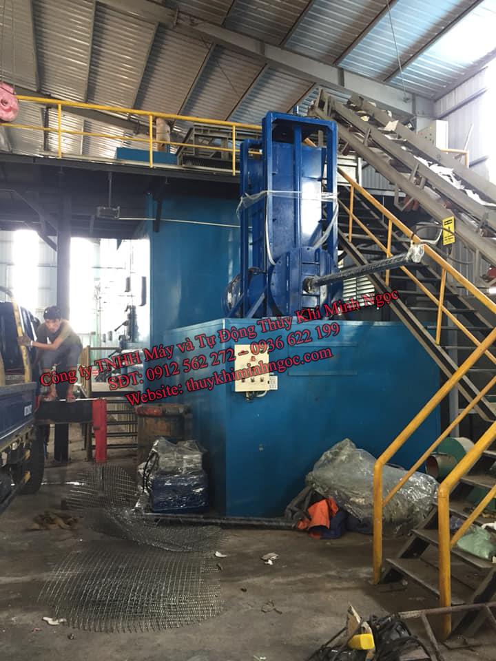 Chế tạo hệ thống náp rác bằng thủy lực cho nhà máy rác CN
